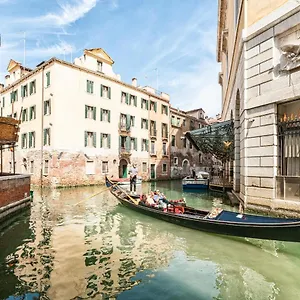 Appartement Casanova Fenice - Canal View, Venise