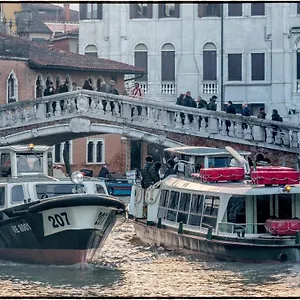 Appartamento Ca Marga Cannaregio - Venetian Style 2 Bedroom, Venezia